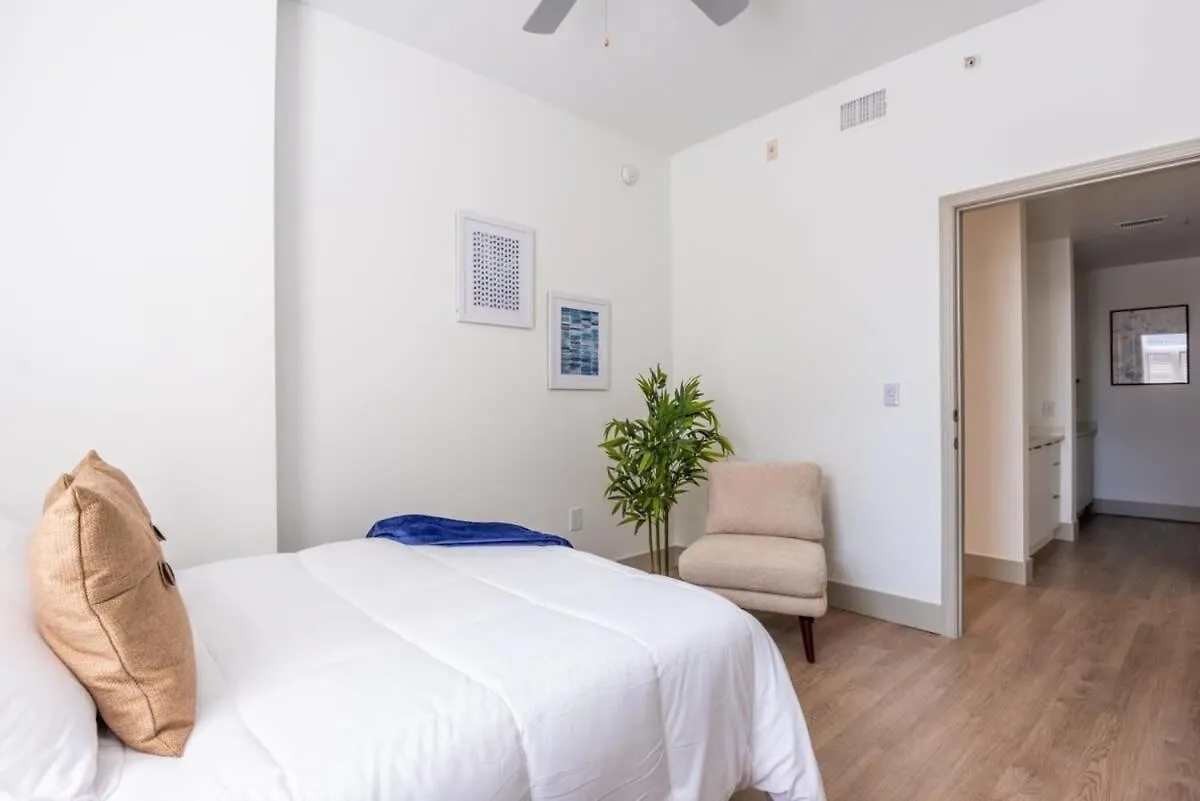 3Br Premium Downtown Apartment With Office & Gym Charlotte